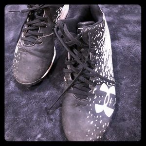 Under armour Youth baseball cleats